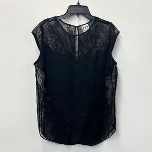 HAUTE HIPPIE SILK AND LACE APPLIQUÉ BLOUSE - SZ M